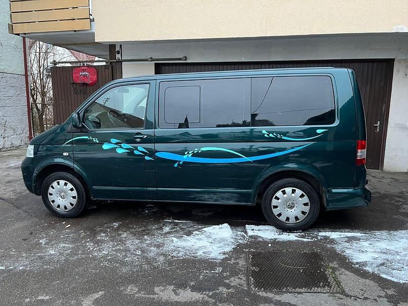 Gebraucht VW T5 131 PS (96 kW) 2009 Grün Van