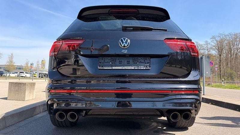 Gebraucht VW Tiguan R 320 PS (235 kW) 2022 Schwarz SUV