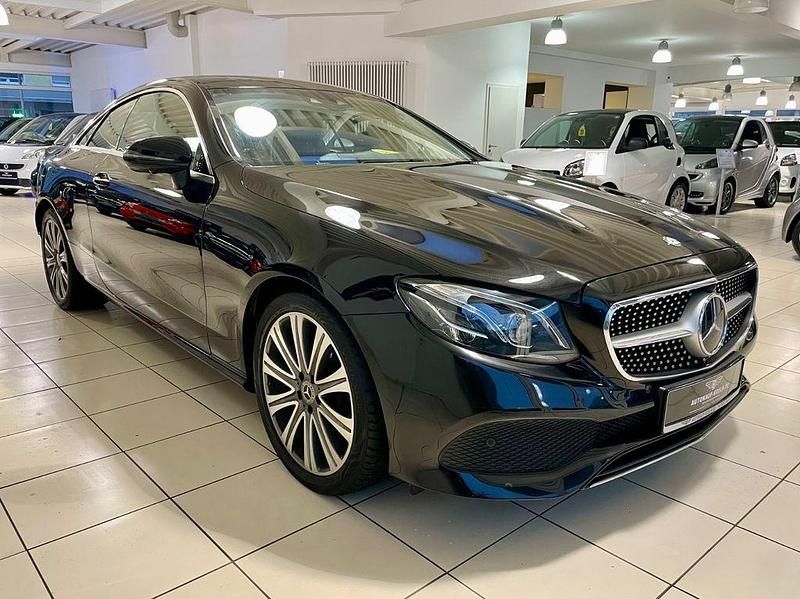 Gebraucht Mercedes E200 Avantgarde 184 PS (135 kW) 2018 Schwarz Coupé