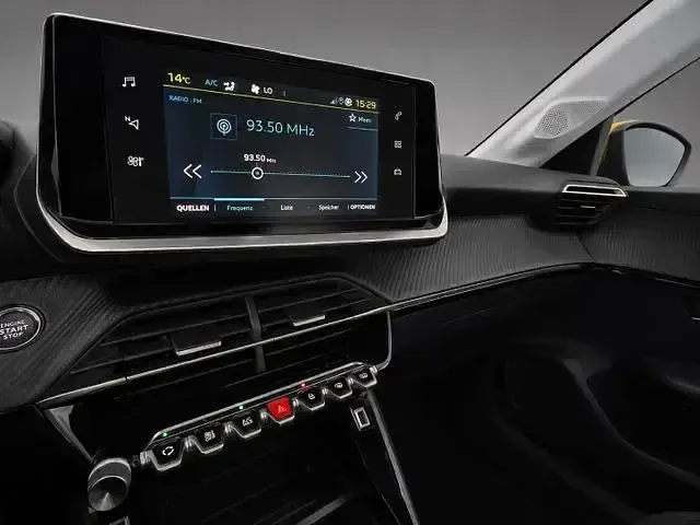 Gebraucht Peugeot e-208 Active 100 kW (136 PS) 2021 Gold Kleinwagen