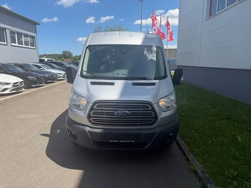 Gebraucht Ford Transit Trend 155 PS (114 kW) 2016 Silber Van / Kleinbus