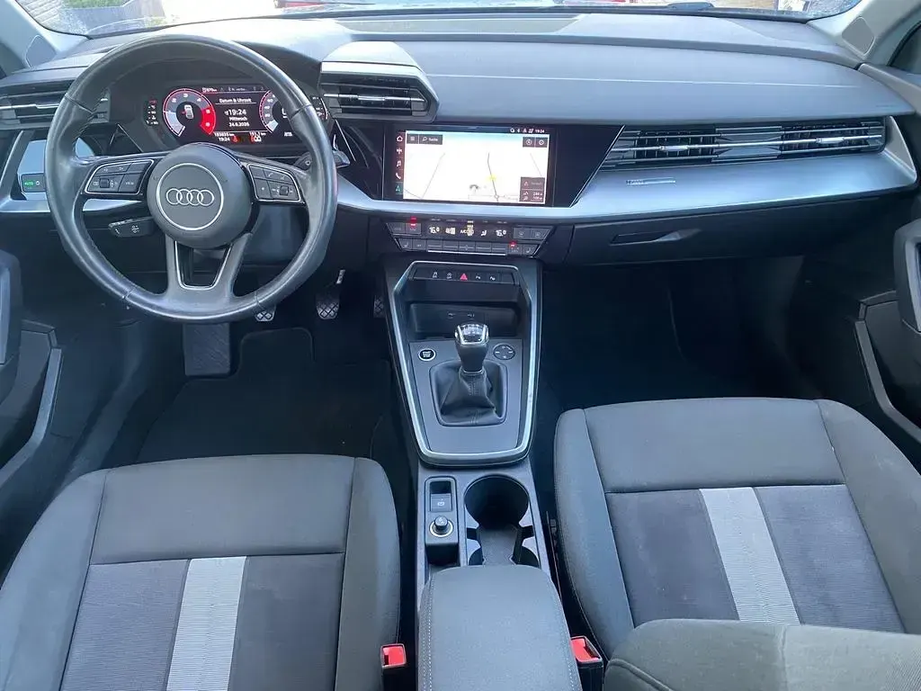 Gebraucht Audi A3 Advanced 116 PS (85 kW) 2021 Manhattangrau metallic Limousine
