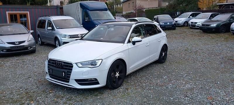 Weiß Gebraucht 2013 Audi A3 Ambition Limousine | 6.500 € (Guter Preis) - Bild 1/4