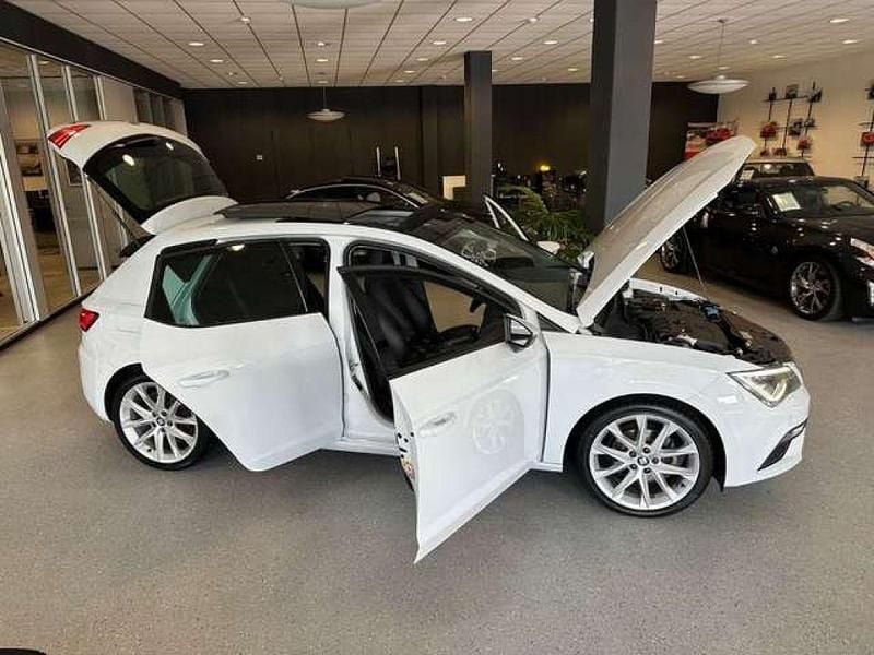 Gebraucht Seat Leon Beats 150 PS (110 kW) 2018 Weiß Limousine