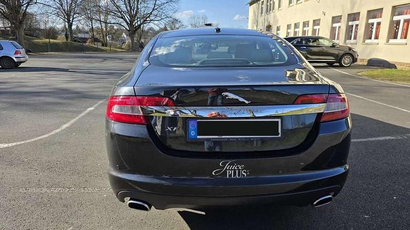 Gebraucht Jaguar XF Portfolio 241 PS (177 kW) 2011 Grau Limousine