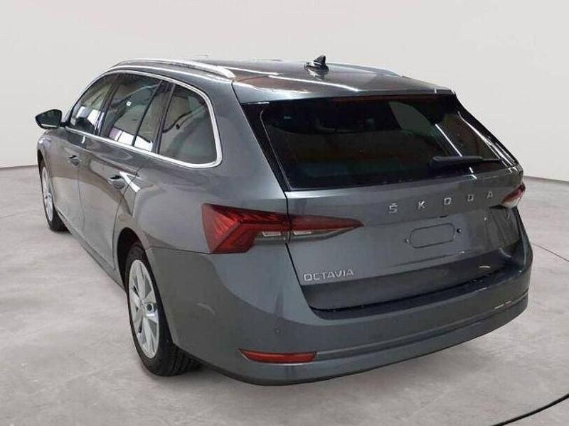 Gebraucht Skoda Octavia Style 150 PS (110 kW) 2023 Grau Kombi