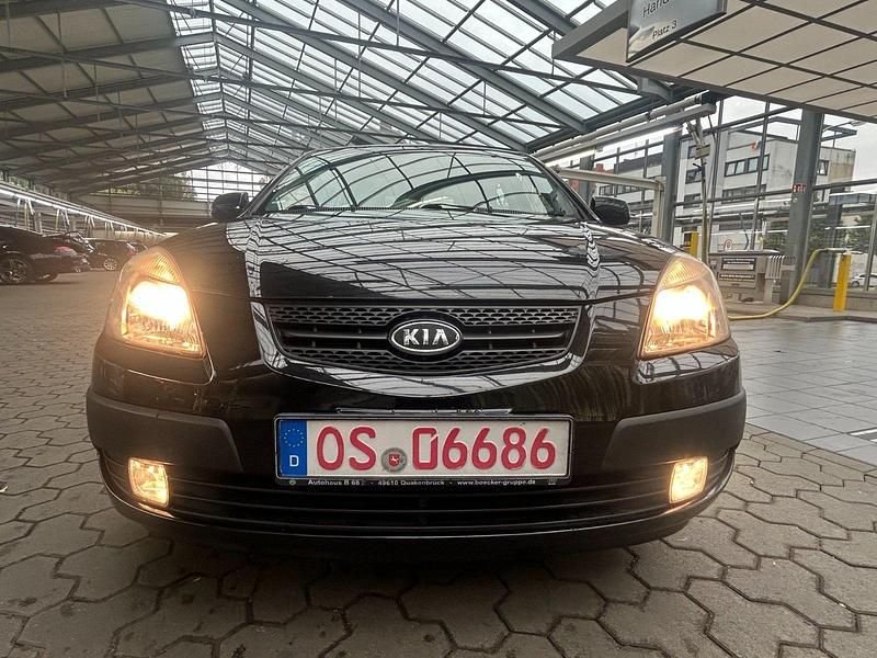 Gebraucht Kia Rio 93 PS (68 kW) 2007 Schwarz Limousine