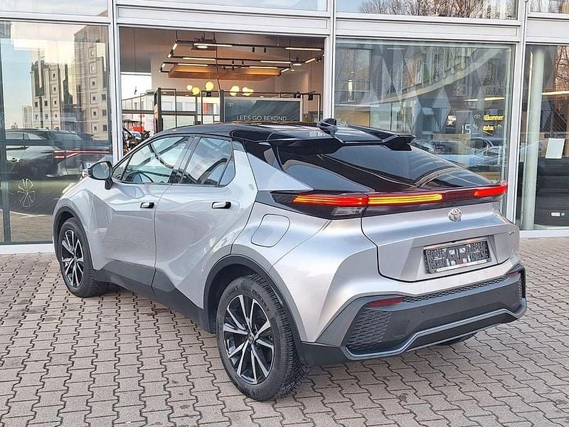 Gebraucht Toyota C-HR 197 PS (144 kW) 2025 Silber SUV