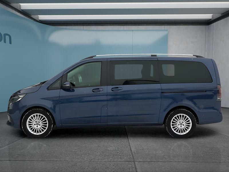 Gebraucht Mercedes V300 237 PS (174 kW) 2024 Blau Van / Kleinbus