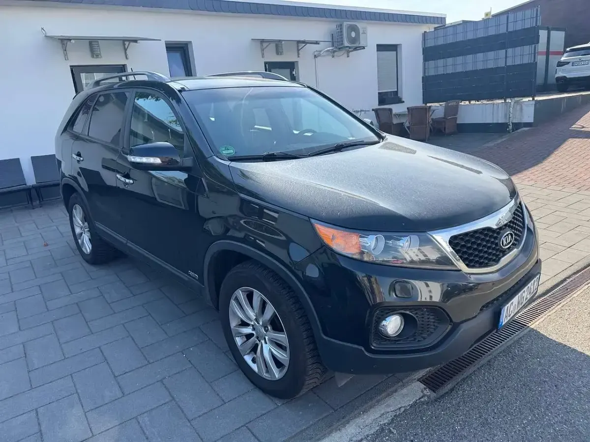 Gebraucht Kia Sorento Spirit 197 PS (144 kW) 2012 Ebony black(eb) SUV