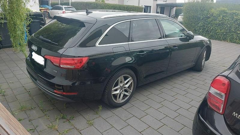 Gebraucht Audi A4 Sport 190 PS (139 kW) 2017 Schwarz Kombi