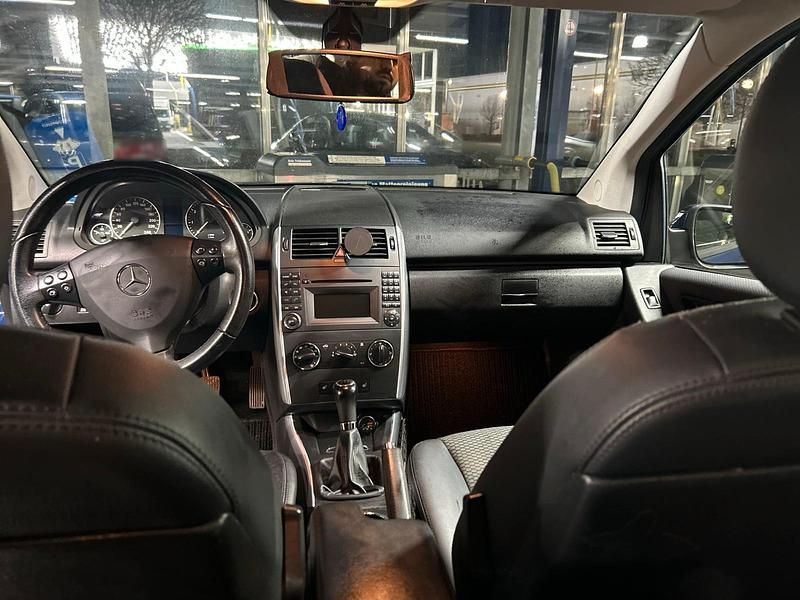 Gebraucht Mercedes A150 95 PS (69 kW) 2008 Blau Kleinwagen