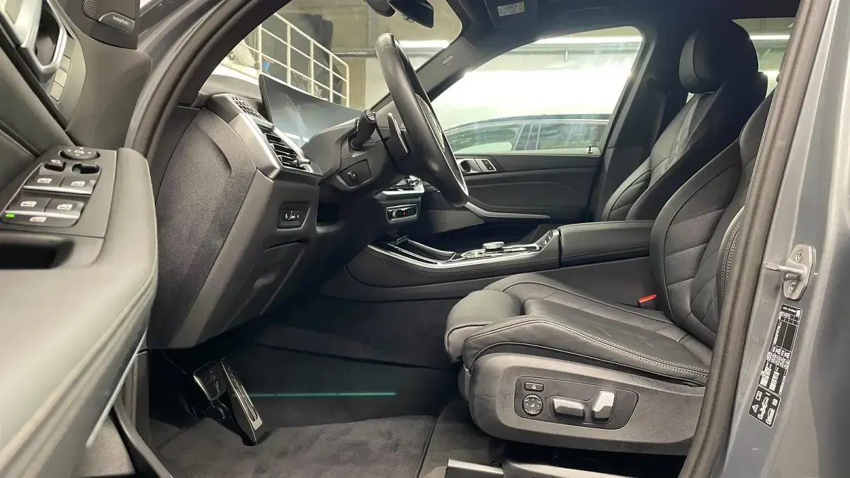 Gebraucht BMW X5 Efficient Dynamics 286 PS (210 kW) 2024 Skyscraper grau metallic SUV