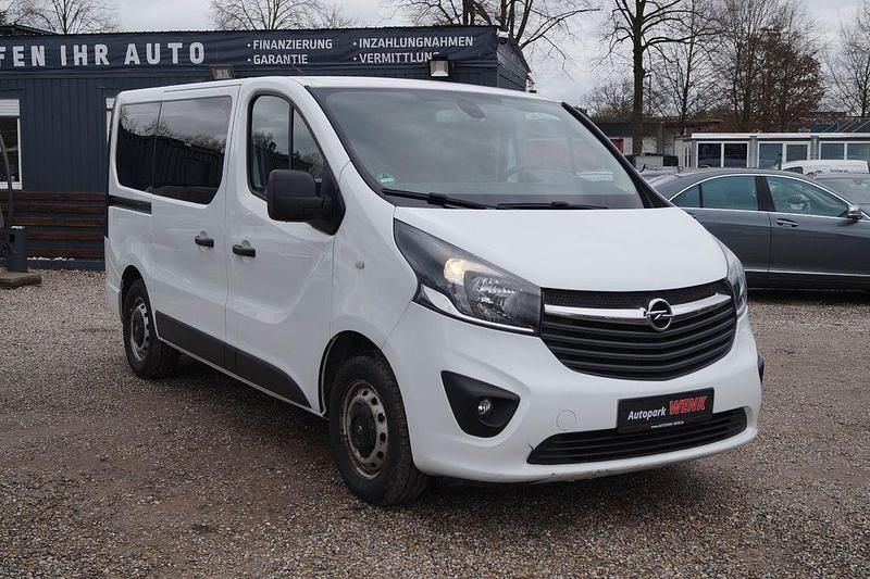 Usata Opel Vivaro 95 CV (69 kW) 2017 Bianco Monovolume