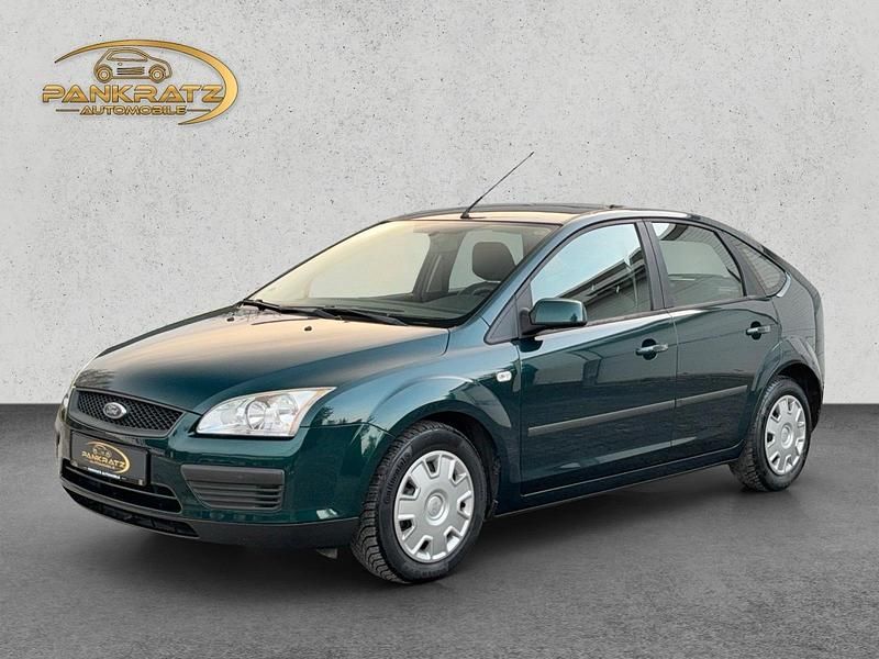 Grün Gebraucht 2007 Ford Focus Limousine | 3.499 € (Etwas zu teuer) - Bild 1/4