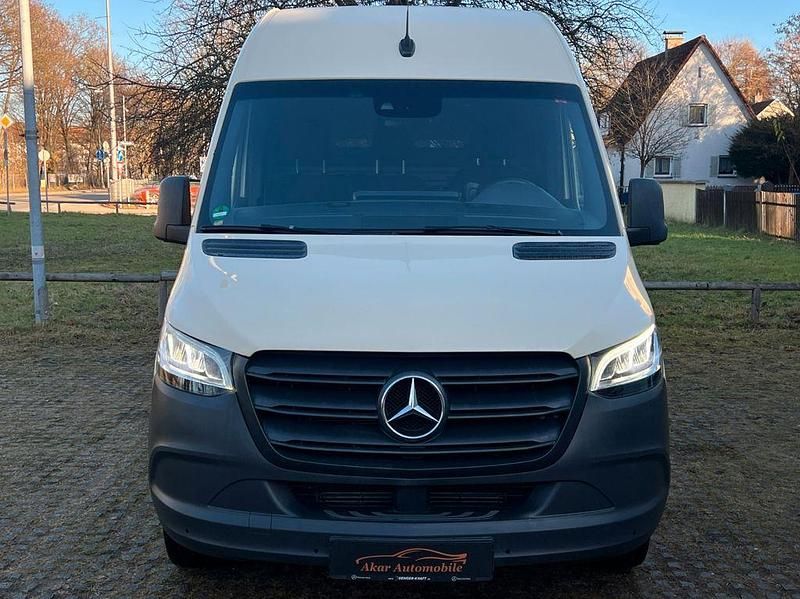 Używany Mercedes Sprinter 163 KM (119 kW) 2018 Beżowy Van
