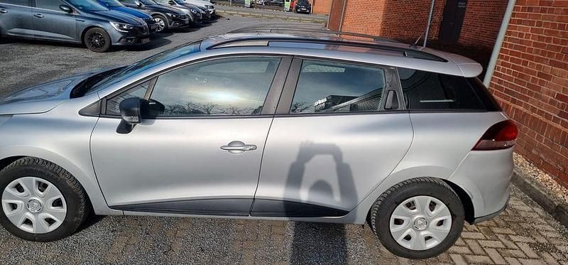 Gebraucht Renault Clio IV Dynamique 73 PS (53 kW) 2015 Silber Limousine