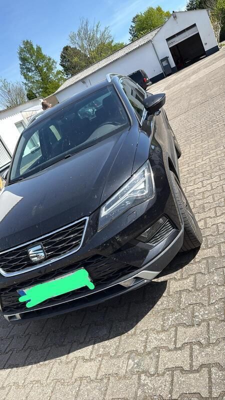 Schwarz Gebraucht 2016 Seat Ateca SUV | 13.950 € (Superpreis) - Bild 1/4