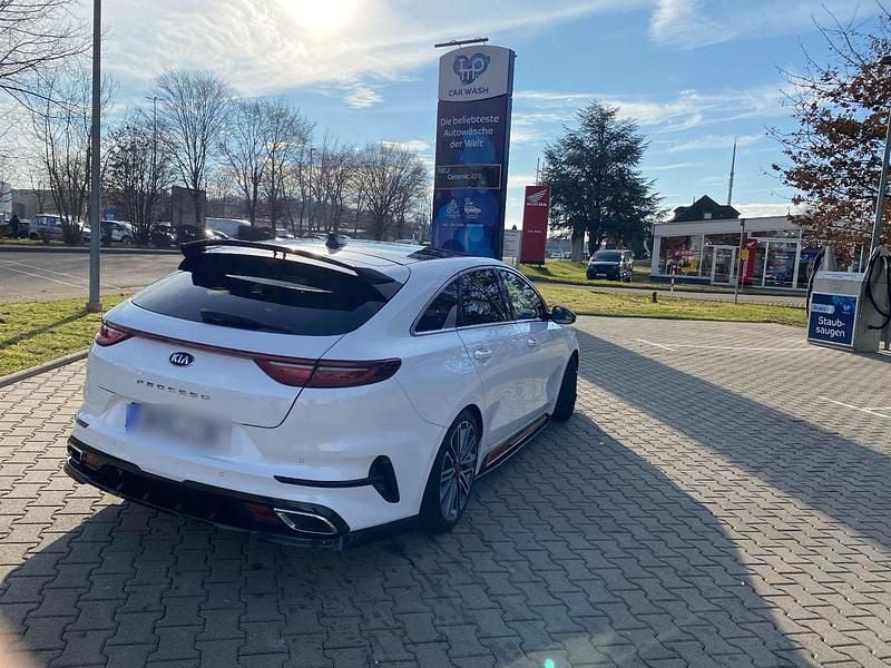 Gebraucht Kia ProCeed GT 204 PS (150 kW) 2020 Weiß Limousine