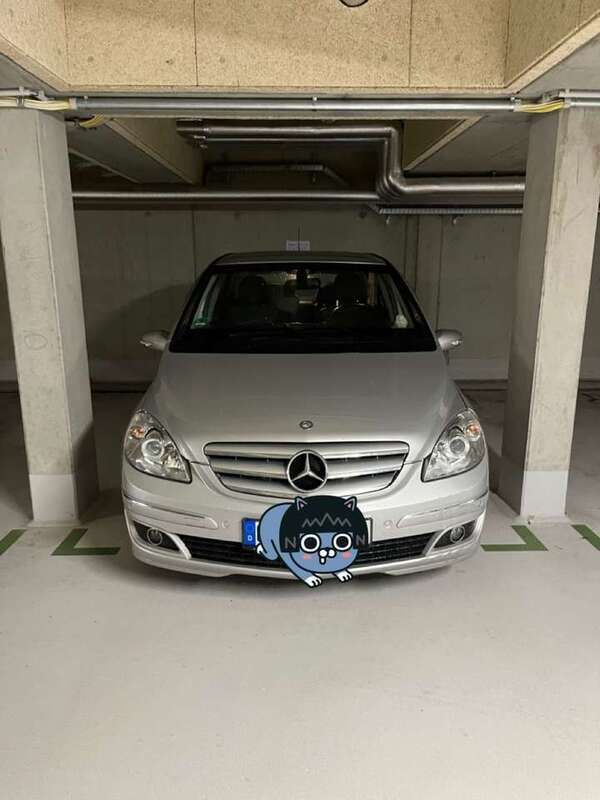 Grau Gebraucht 2006 Mercedes B180 Van / Kleinbus | 2.000 € (Guter Preis) - Bild 1/4