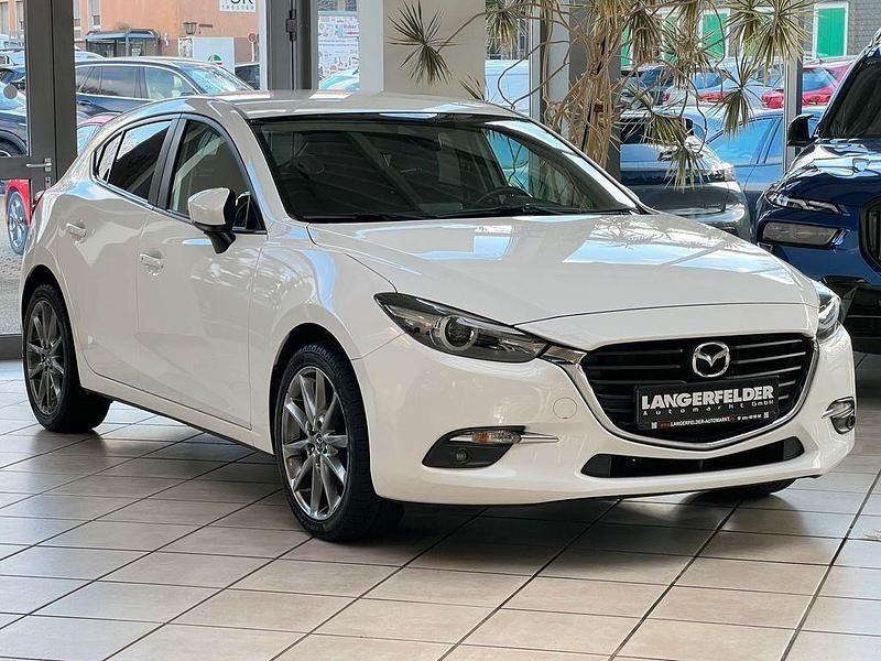 Arctic white Gebraucht 2019 Mazda 3 Signature Limousine | 14.650 € (Fairer Preis) - Bild 1/4