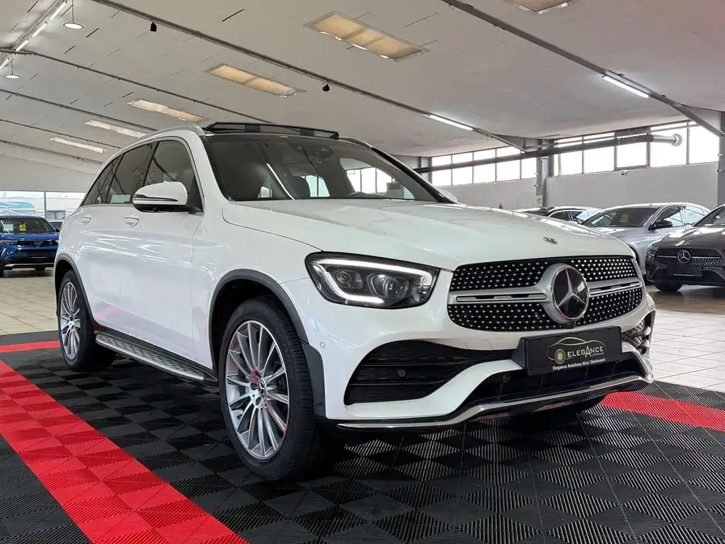 Gebraucht Mercedes GLC400d AMG 330 PS (242 kW) 2022 Weiß SUV