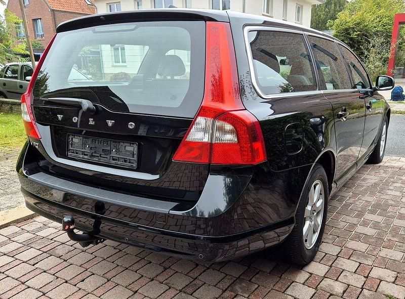 Gebraucht Volvo V70 136 PS (100 kW) 2013 Schwarz Kombi
