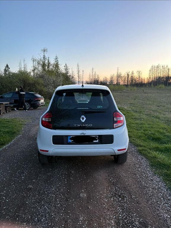 Gebraucht Renault Twingo Luxe 71 PS (52 kW) 2015 Weiß Kleinwagen