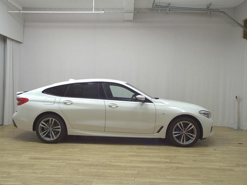 Alpinweiss Gebraucht 2019 BMW 640 M Sport Coupé | 20.790 € (Superpreis) - Bild 1/4