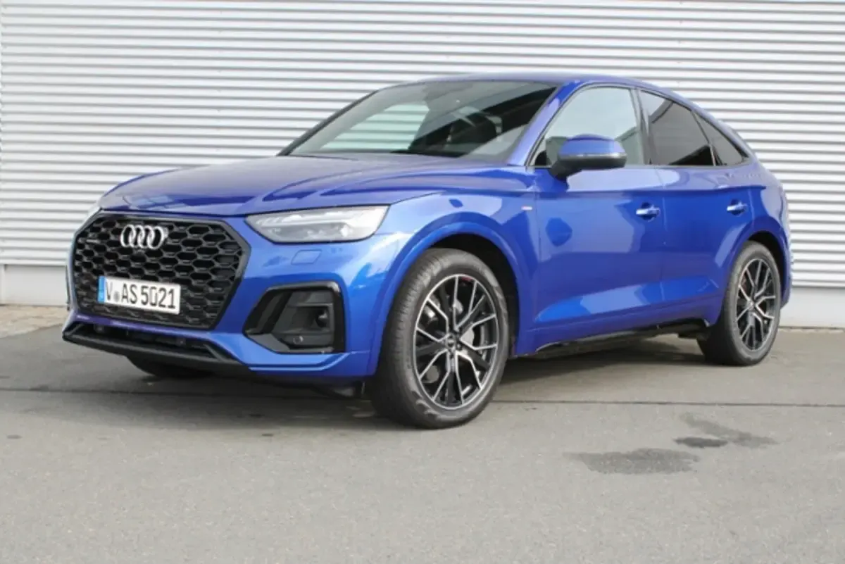 Gebraucht Audi Q5 Sportback S-Line 204 PS (150 kW) 2021 Blau (ultrablau metallic) SUV