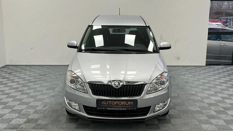 Gebraucht Skoda Roomster Elegance 105 PS (77 kW) 2014 Silber Van / Kleinbus