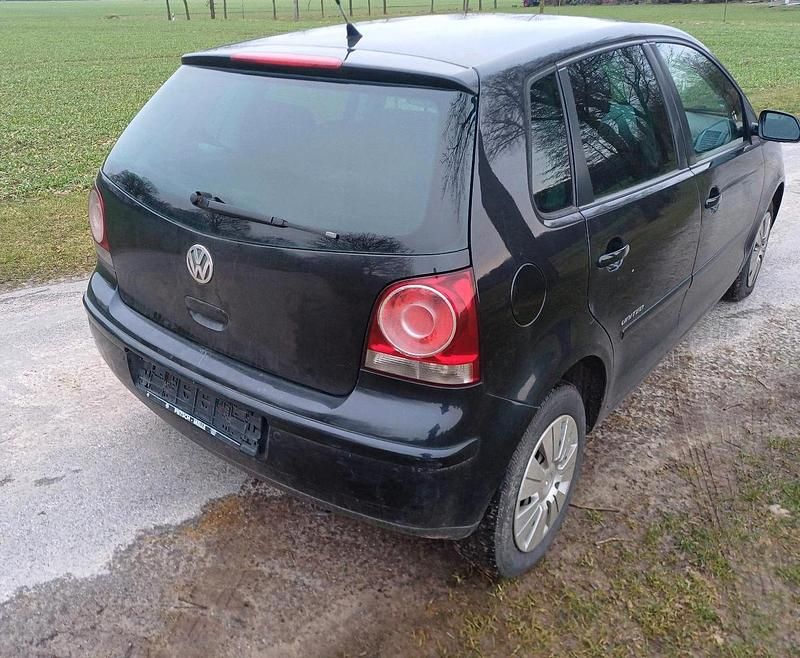 Gebraucht VW Polo 70 PS (51 kW) 2009 Schwarz Kleinwagen