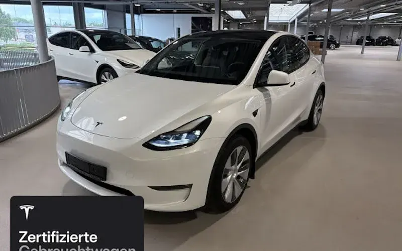 Gebraucht Tesla Model Y 273 kW (372 PS) 2023 Weiß SUV