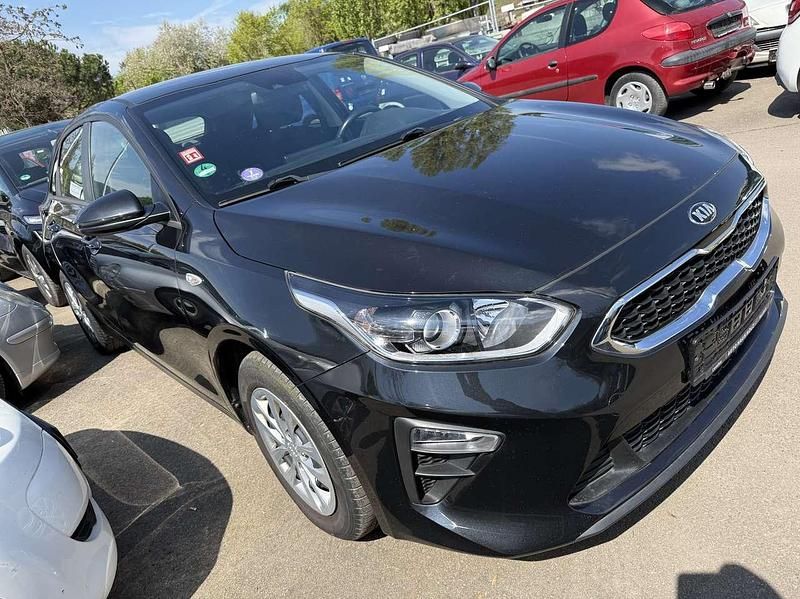 Gebraucht Kia Ceed Attract 101 PS (74 kW) 2020 Schwarz Kleinwagen