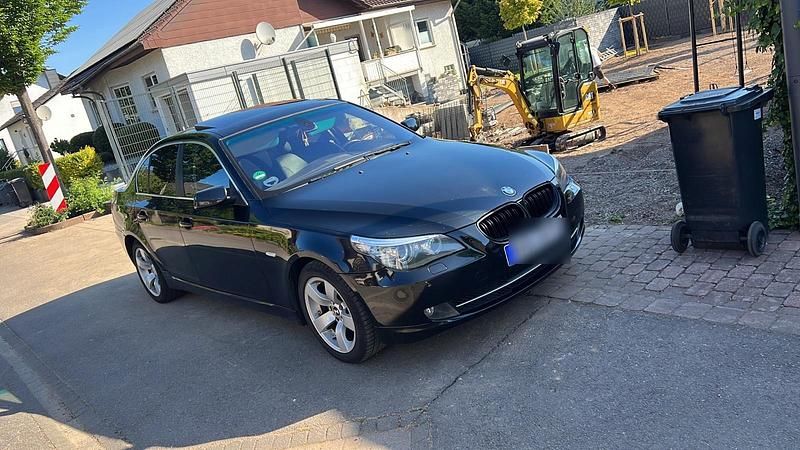 Schwarz Gebraucht 2007 BMW 525 Limousine | 5.500 € (Fairer Preis) - Bild 1/4