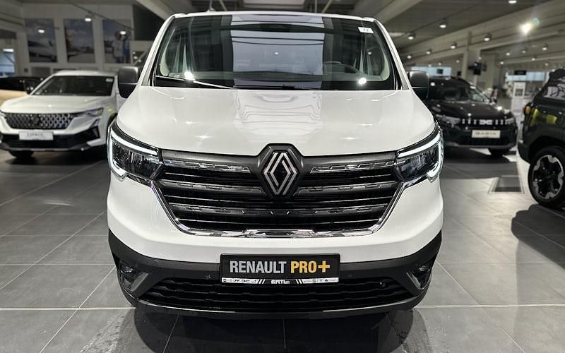 Neu Renault Trafic Komfort 131 PS (96 kW) 2025 Weiß Van / Kleinbus
