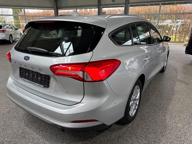 Gebraucht Ford Focus 95 PS (69 kW) 2022 Silber Kombi