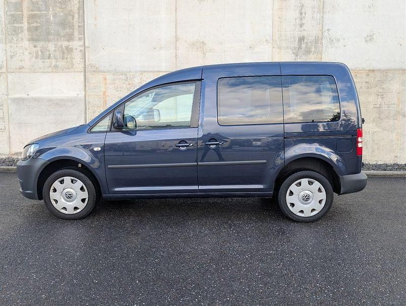 Gebraucht VW Caddy 140 PS (102 kW) 2014 Blau Van / Kleinbus