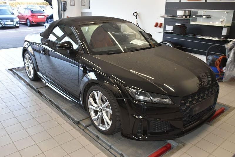 Gebraucht Audi TT Roadster S-Line 245 PS (180 kW) 2021 Außenfarbe: Cabrio