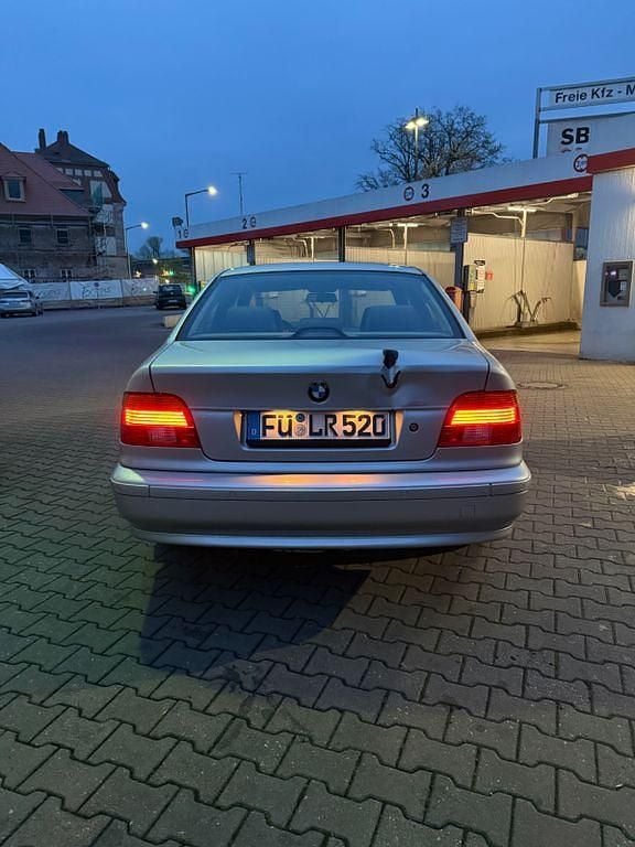Gebraucht BMW 520 170 PS (125 kW) 2000 Silber Limousine