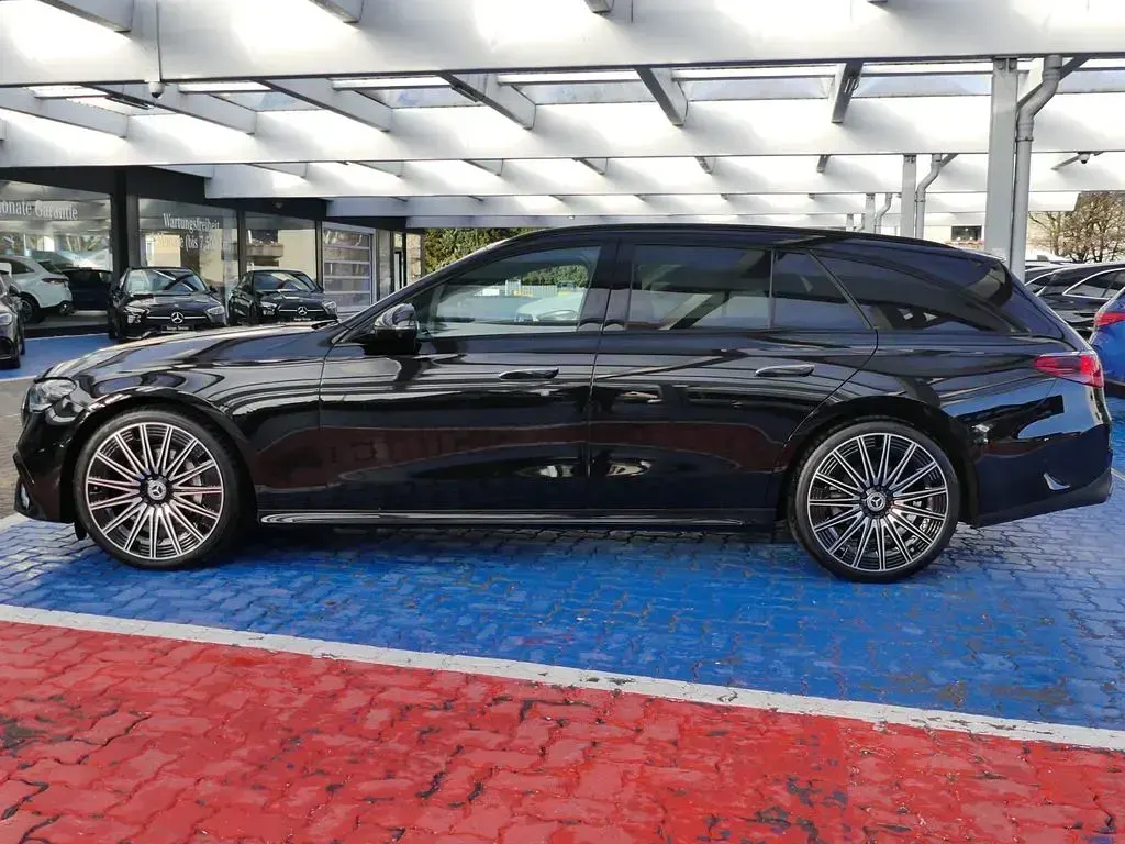 Gebraucht Mercedes 220 AMG 197 PS (144 kW) 2025 Schwarz Limousine