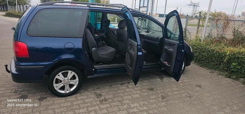 Blau Gebraucht 2008 Seat Alhambra Van / Kleinbus | 2.500 € (Guter Preis) - Bild 1/4
