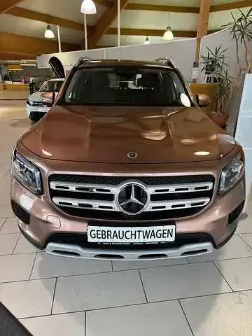 Gebraucht Mercedes GLB200 163 PS (119 kW) 2022 Rosegold  metalliclack SUV