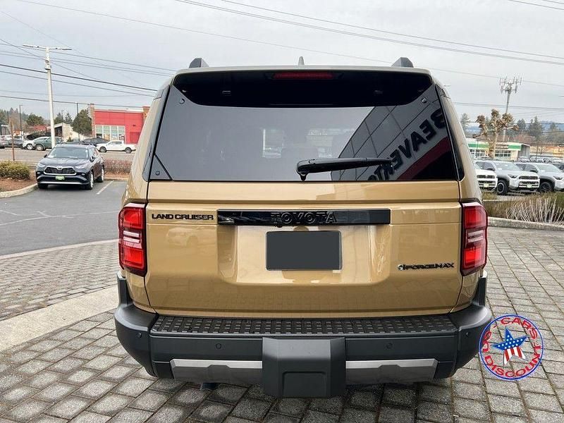 Neu Toyota Land Cruiser Premium 326 PS (239 kW) 2026 Beige SUV