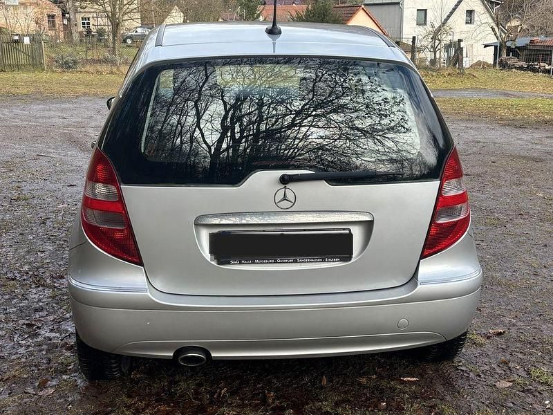 Gebraucht Mercedes A170 Elegance 116 PS (85 kW) 2004 Silber Van / Kleinbus