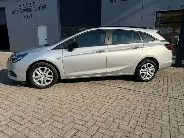 Gebraucht Opel Astra Edition 122 PS (89 kW) 2021 Silber Kombi