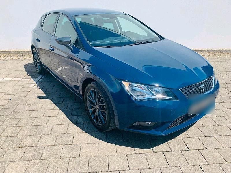 Blau Gebraucht 2016 Seat Leon ST CONNECT Kombi | 7.500 € (Guter Preis) - Bild 1/4