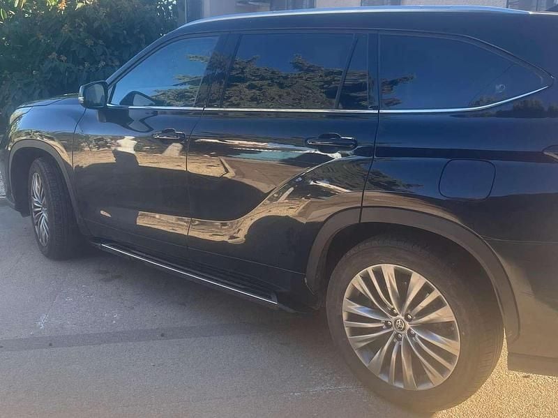 Gebraucht Toyota Highlander Executive 190 PS (139 kW) 2022 Schwarz SUV