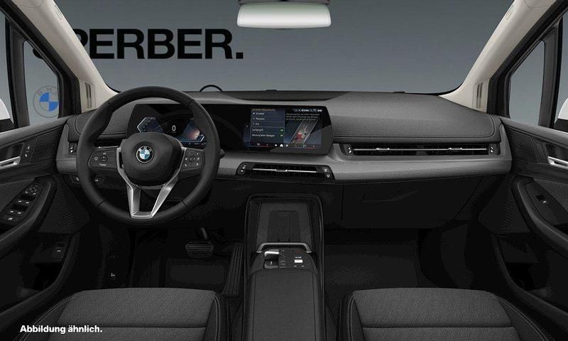 Gebraucht BMW 220 156 PS (114 kW) 2025 Weiß Van / Kleinbus