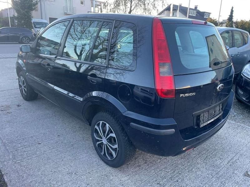 Gebraucht Ford Fusion Ambiente 80 PS (58 kW) 2005 Blau Kleinwagen